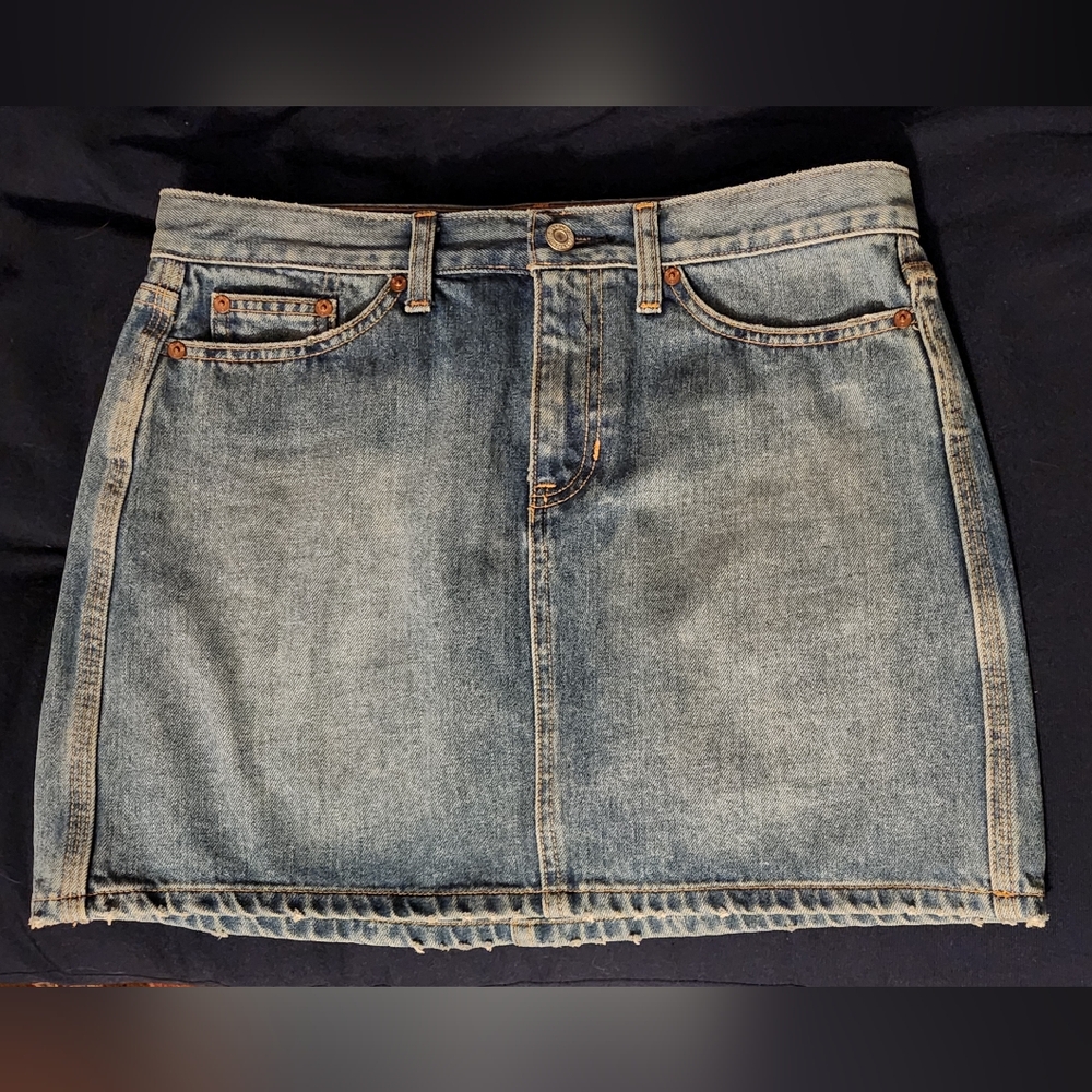 Size 8 Gap brand distressed jeans mini skirt